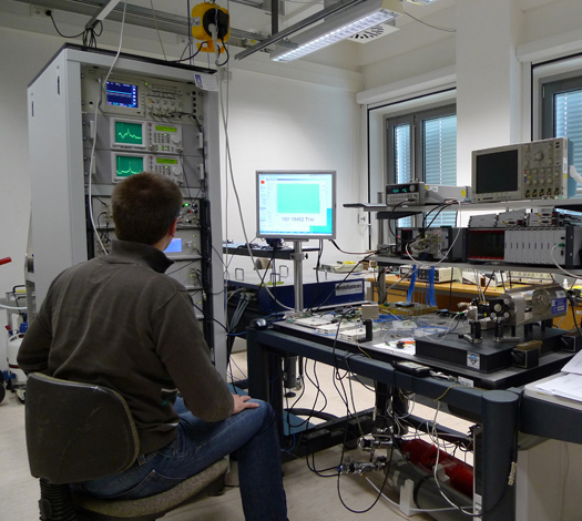 Frequency comb in IPDA lab